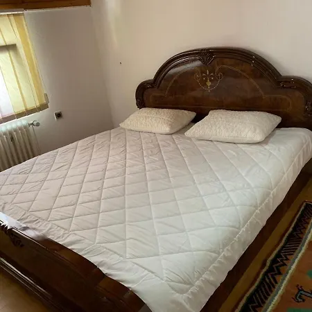 Sanski Most-zdena Апартаменты